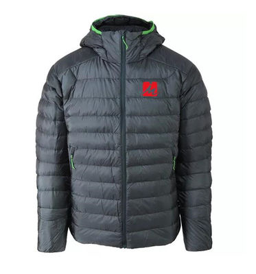Poids léger imperméable tissé en bas de l'hiver à capuchon extérieur de veste d'hommes