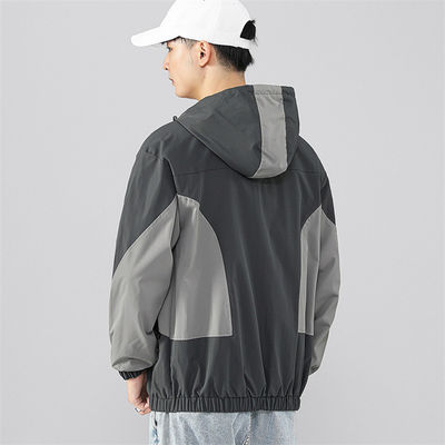 Hommes à capuchon de Grey Jacket Waterproof Windbreaker For de la jeunesse ordinaire lâche de tache