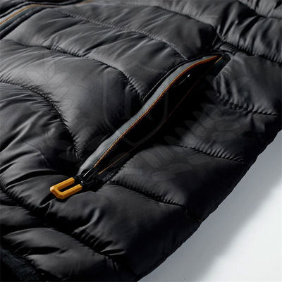 Les vestes légères faites sur commande d'hiver d'anorak de bulle imperméabilisent les douilles démontables respirables