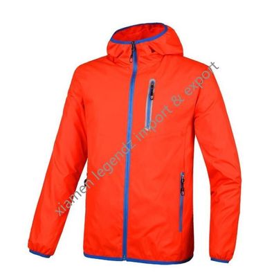Veste classique d'anorak de Packable de vestes légères protégeant du vent d'OEM